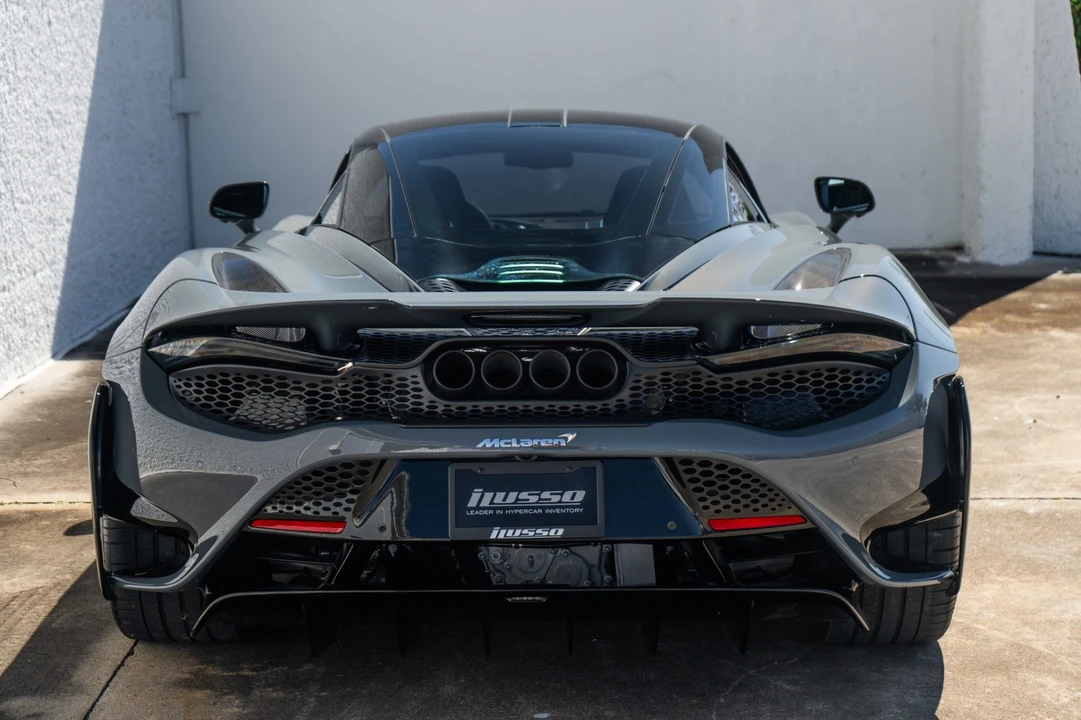 2021 McLaren 675LT - Image 14 of 21