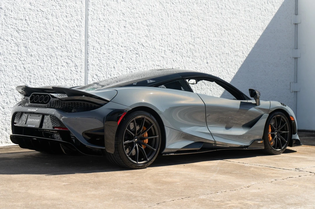 2021 McLaren 675LT - Image 7 of 21