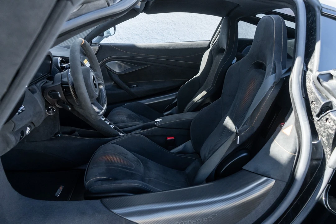 2021 McLaren 675LT - Image 6 of 12