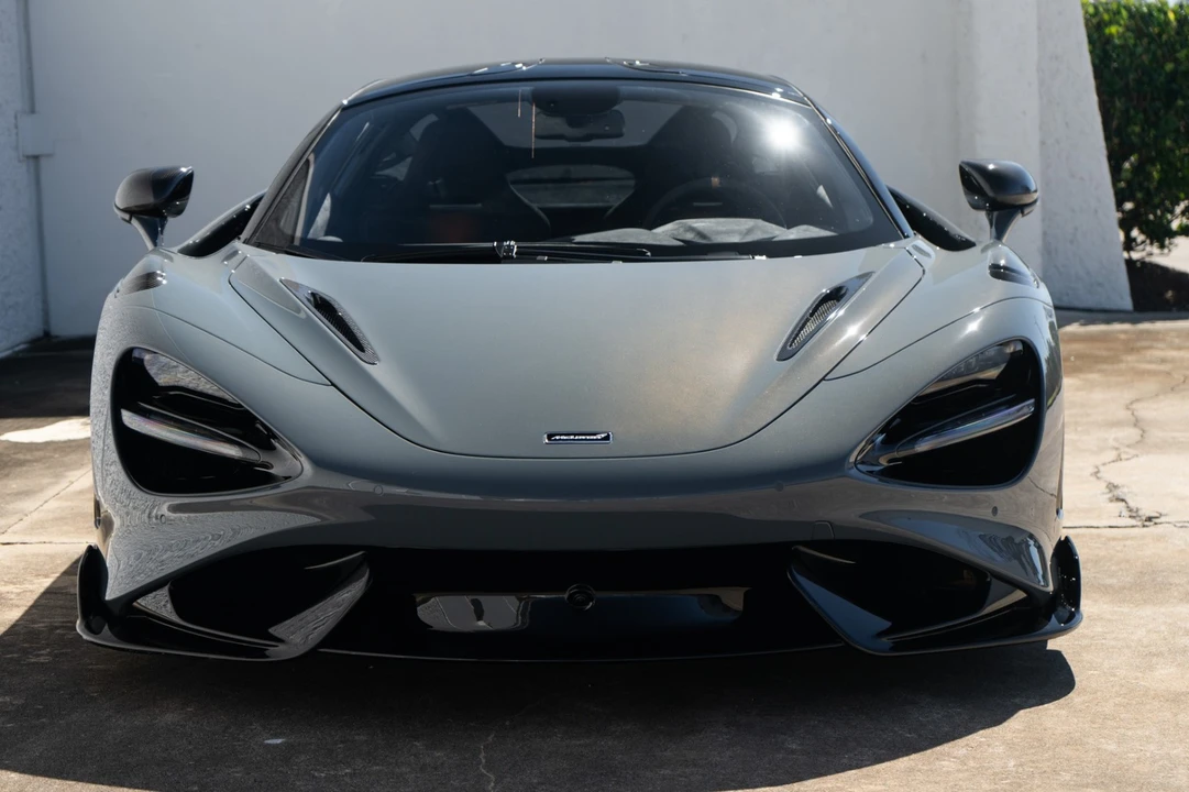 2021 McLaren 675LT - Image 13 of 21