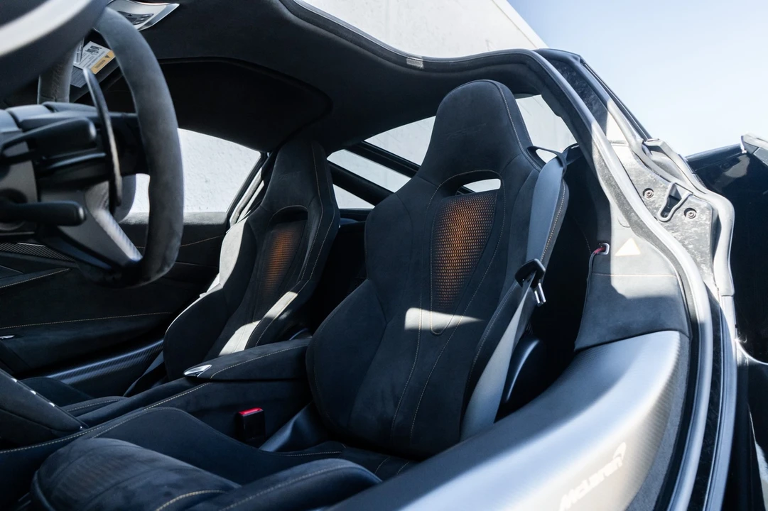 2021 McLaren 675LT - Image 19 of 21