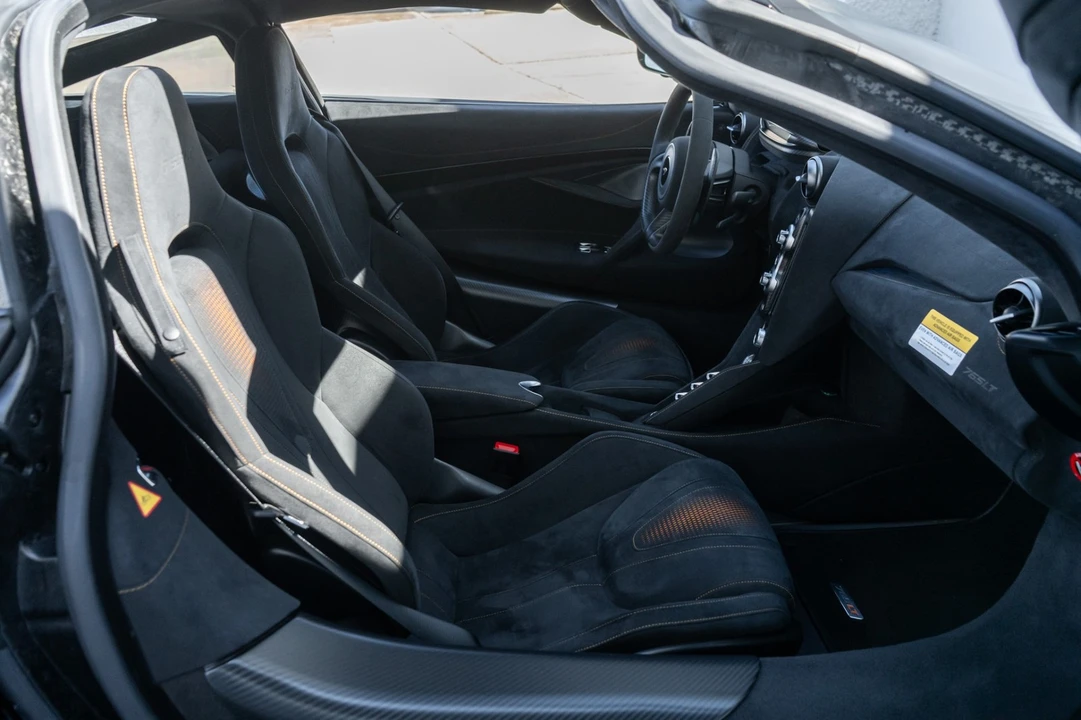2021 McLaren 675LT - Image 16 of 21