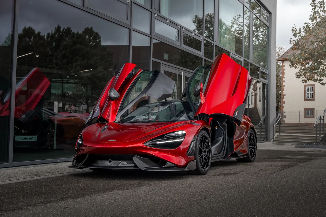 2021 McLaren 765LT - Image 13 of 31