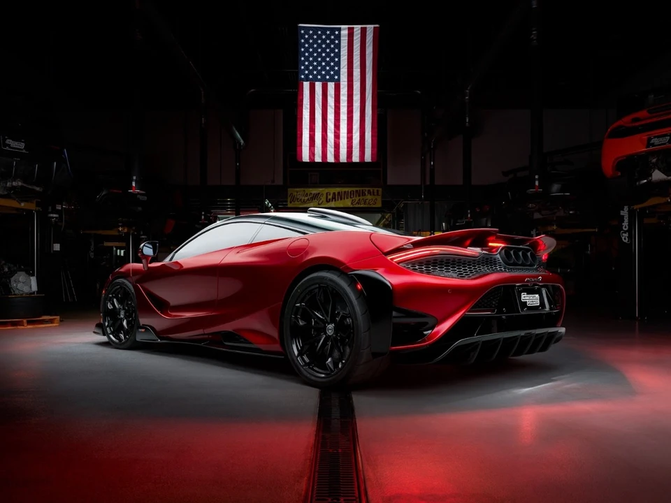 2021 McLaren 765LT - Image 2 of 6