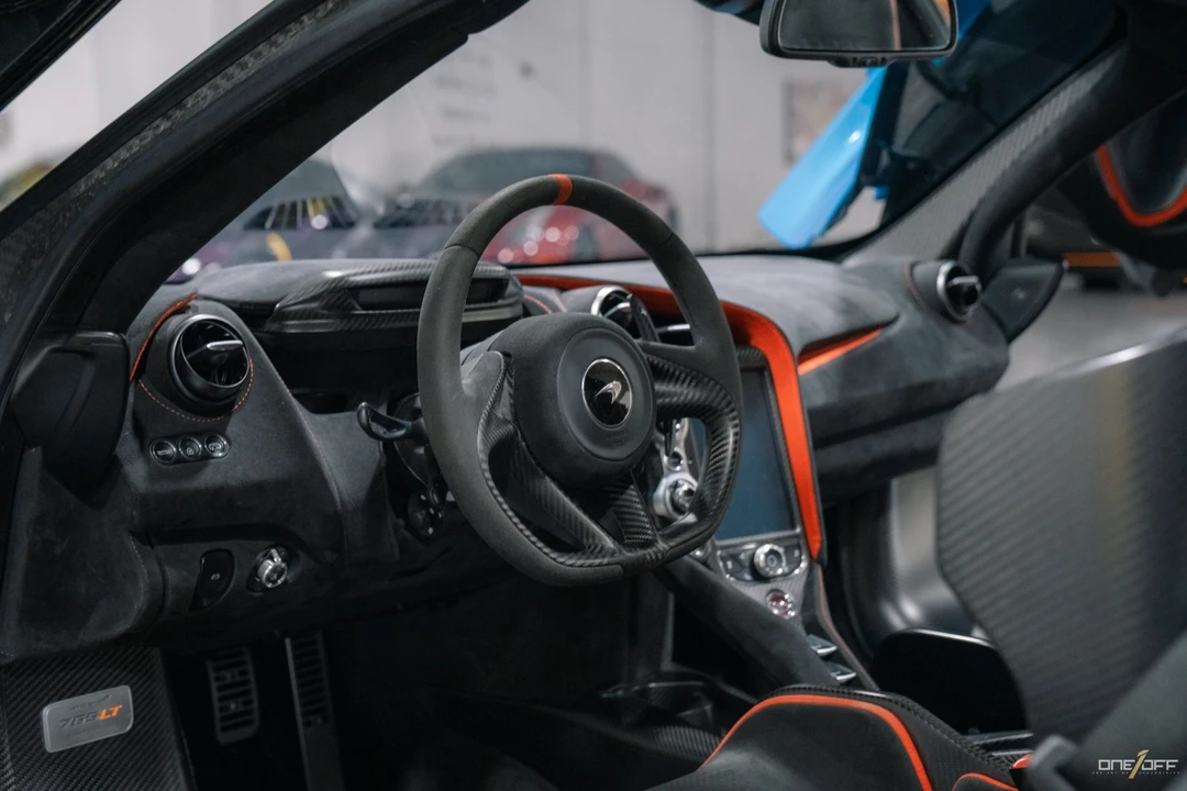 2021 McLaren 765LT - Image 10 of 12