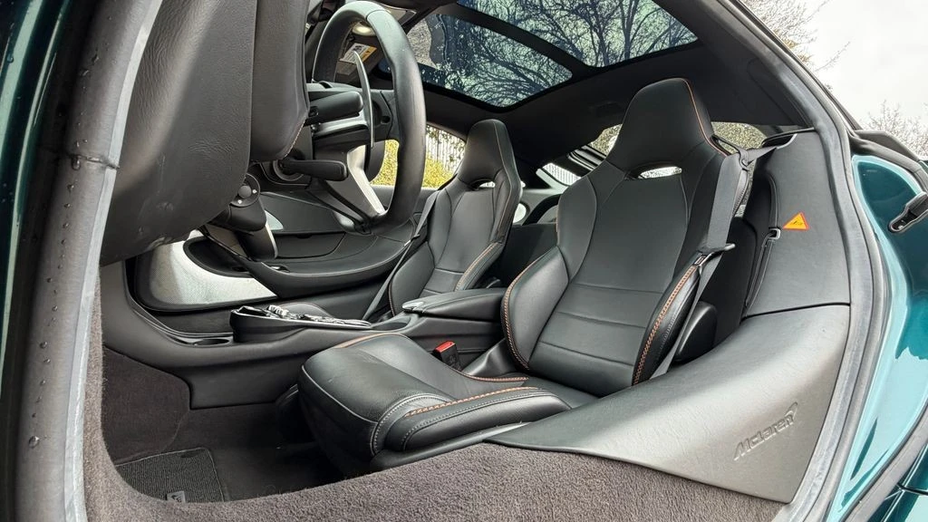 2021 McLaren GT - Image 16 of 21