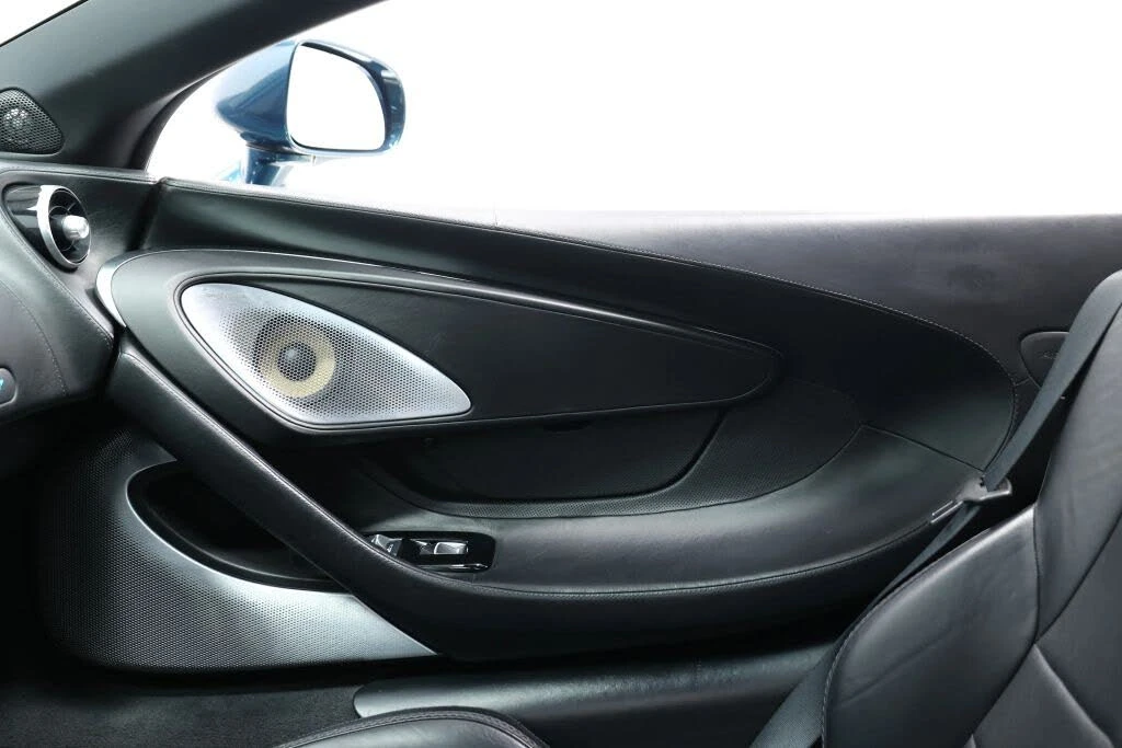 2021 McLaren GT - Image 16 of 31