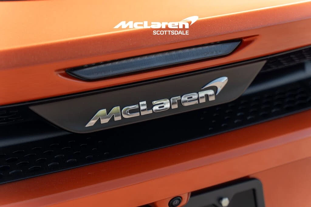 2021 McLaren GT - Image 24 of 31
