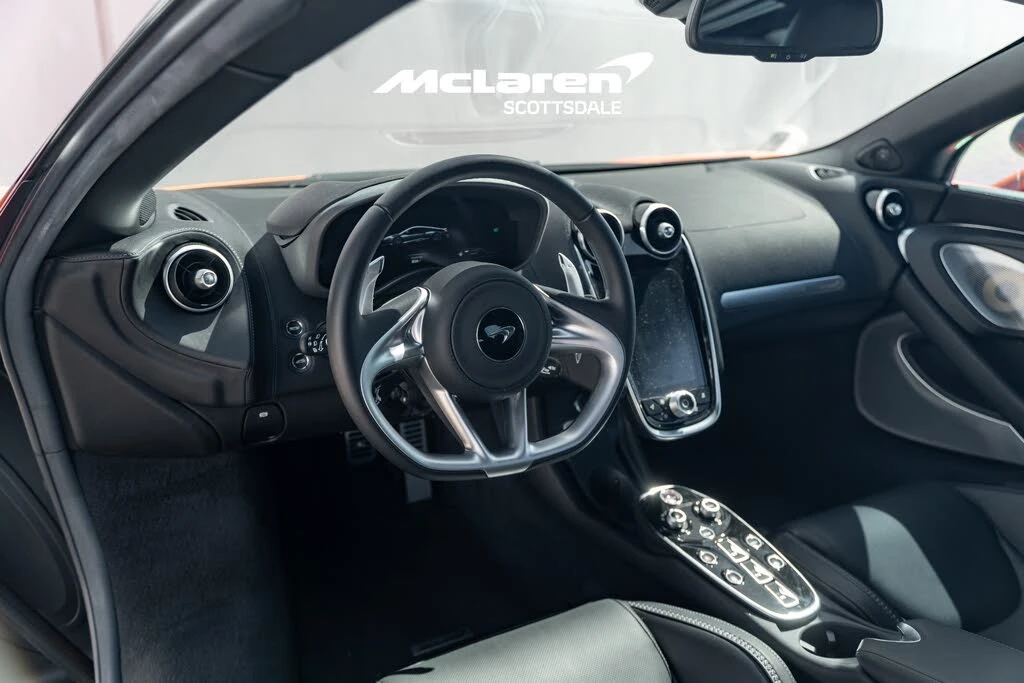 2021 McLaren GT - Image 13 of 31