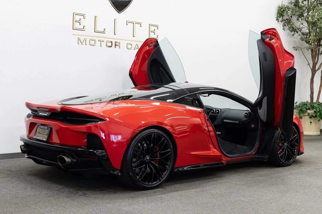 2021 McLaren GT - Image 24 of 25