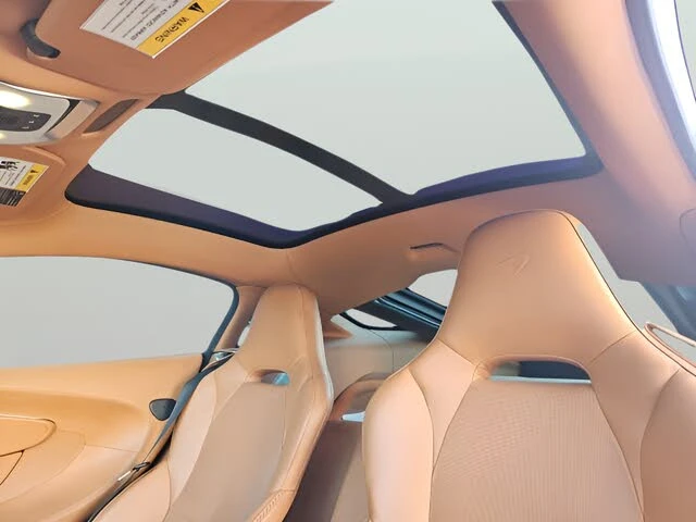 2021 McLaren GT - Image 20 of 25