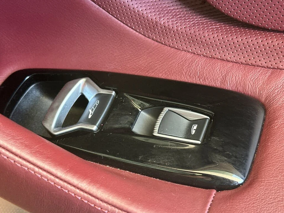 2021 McLaren GT - Image 16 of 31