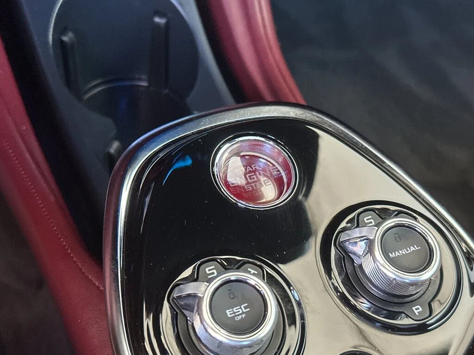2021 McLaren GT - Image 23 of 31