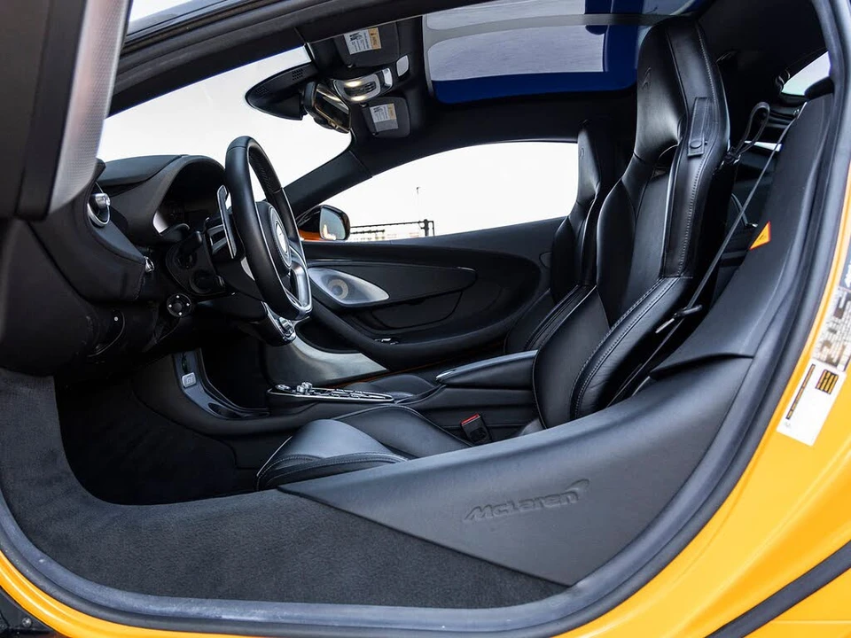 2021 McLaren GT - Image 27 of 31