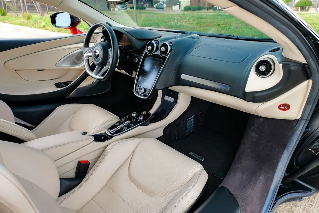 2021 McLaren GT - Image 12 of 31