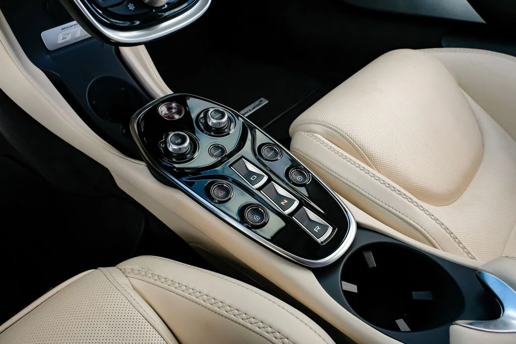 2021 McLaren GT - Image 19 of 31