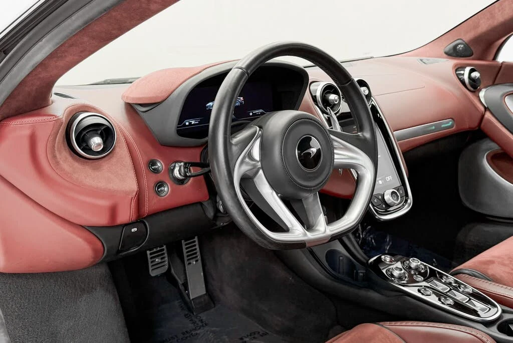 2021 McLaren GT - Image 13 of 31