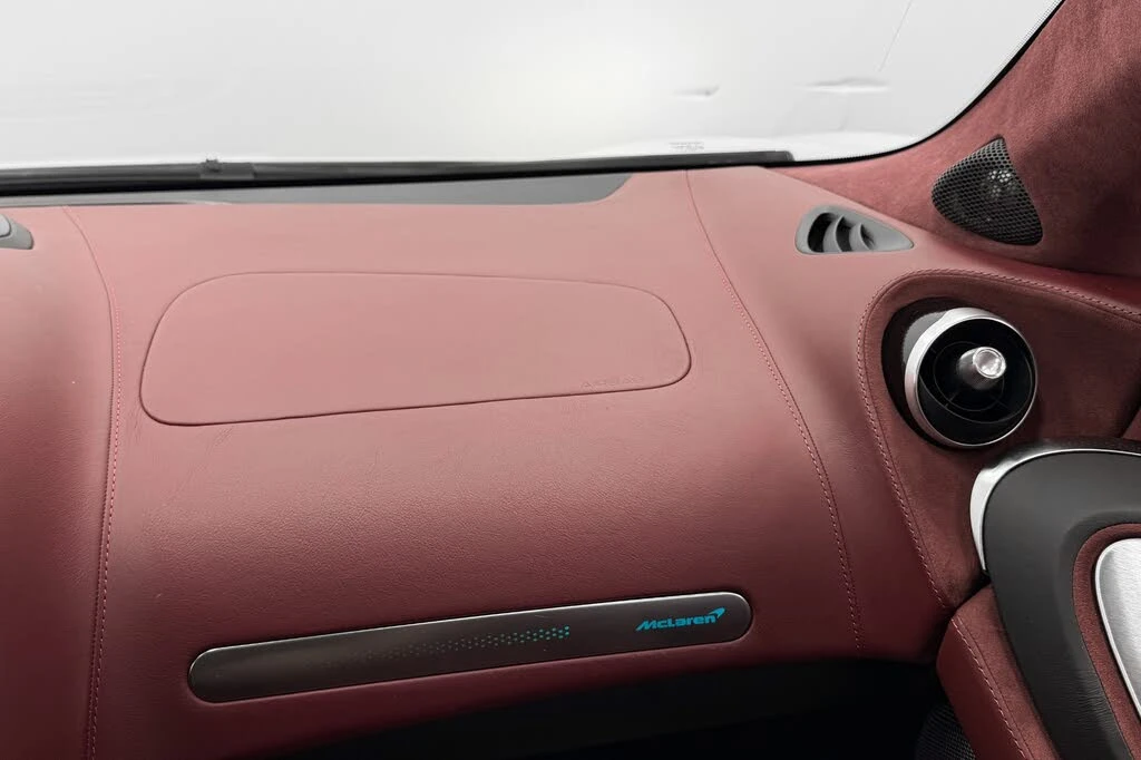 2021 McLaren GT - Image 15 of 31