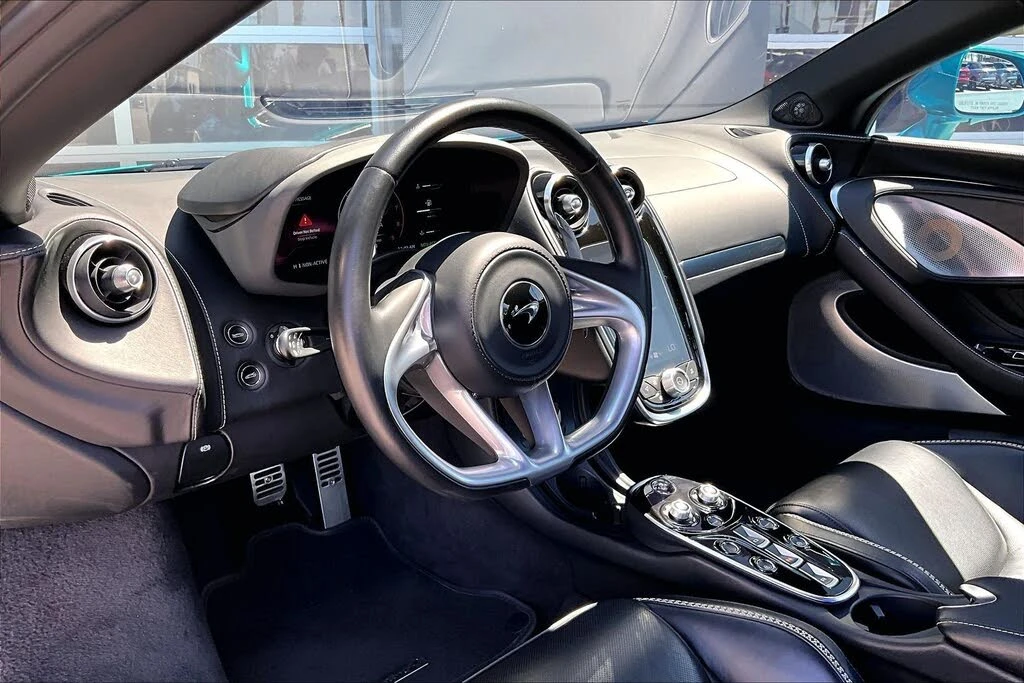 2021 McLaren GT - Image 13 of 31