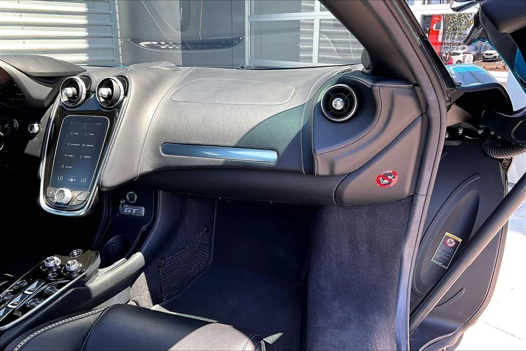 2021 McLaren GT - Image 15 of 31