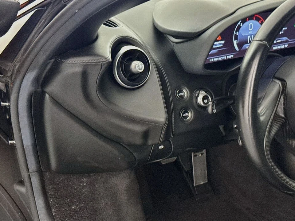 2021 McLaren GT - Image 10 of 31