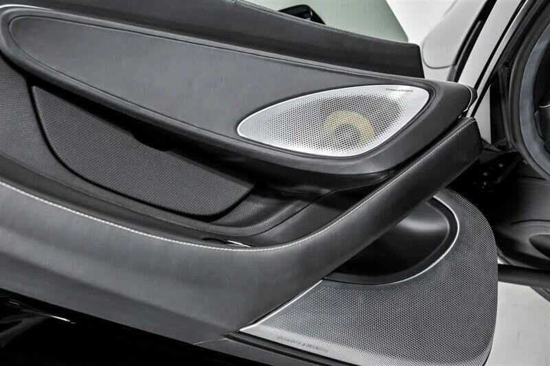 2021 McLaren GT - Image 14 of 31