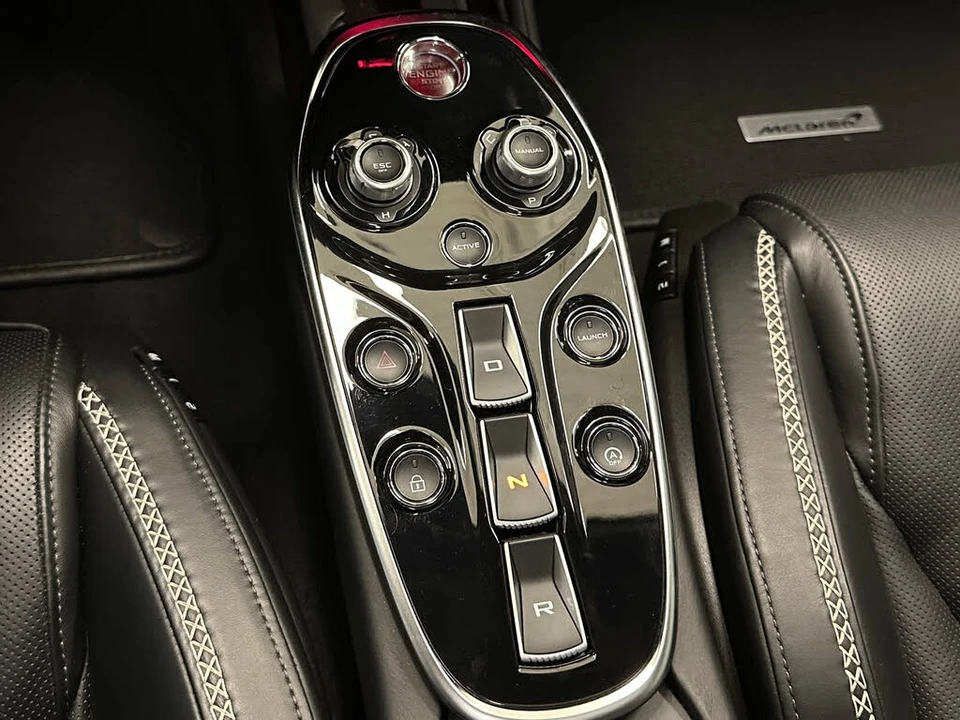 2021 McLaren GT - Image 20 of 30