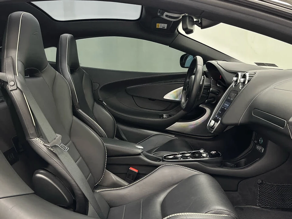 2021 McLaren GT - Image 14 of 30