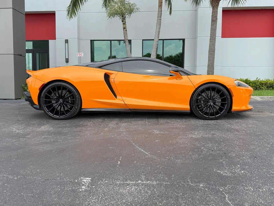 2021 McLaren GT - Image 2 of 31