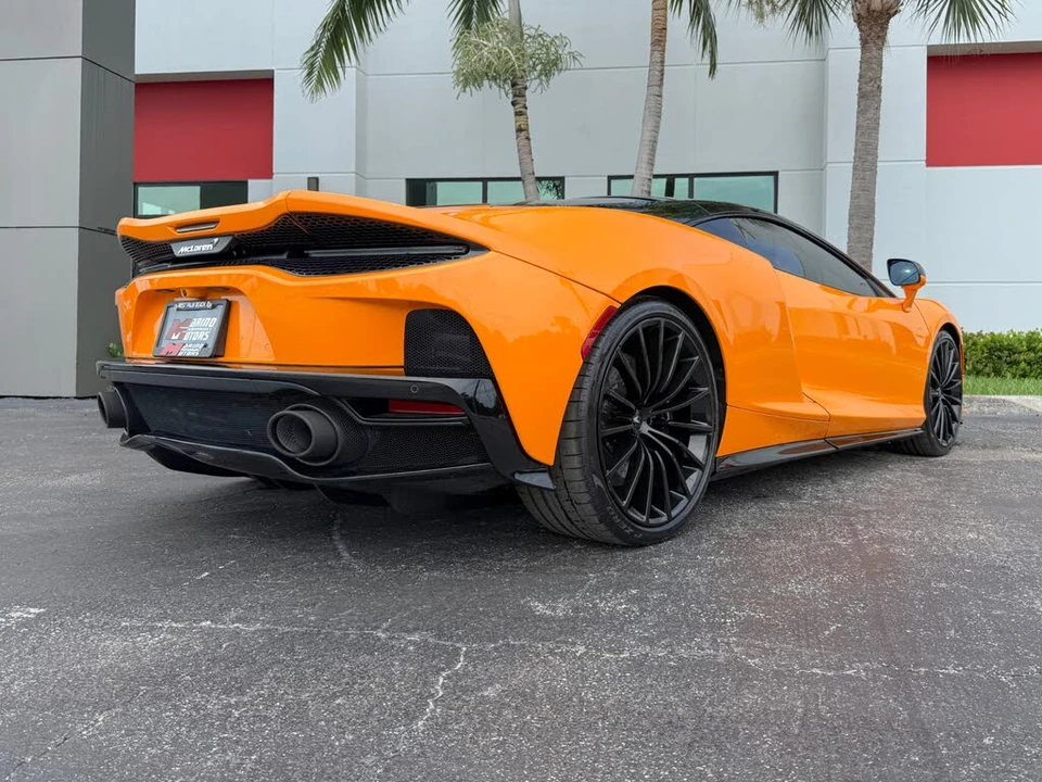 2021 McLaren GT - Image 21 of 31