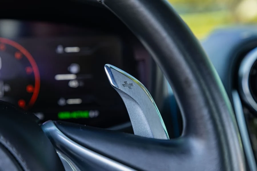 2021 McLaren GT - Image 15 of 21