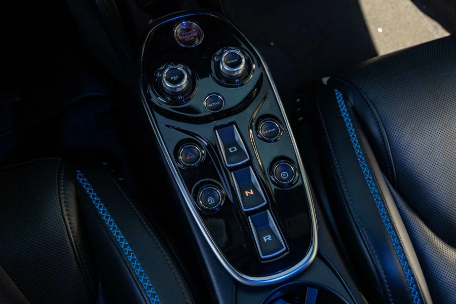 2021 McLaren GT - Image 19 of 21
