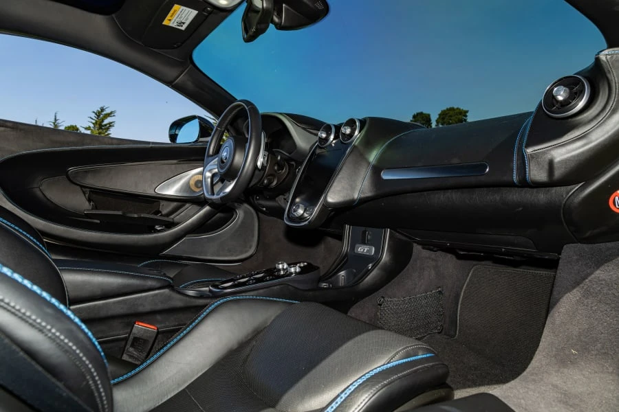 2021 McLaren GT - Image 16 of 21
