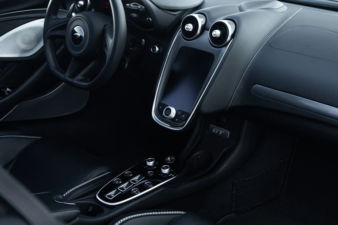 2021 McLaren GT - Image 19 of 21