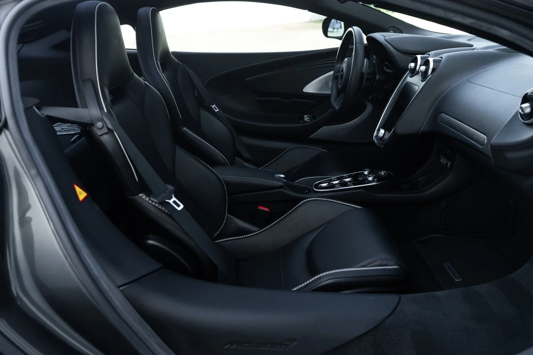 2021 McLaren GT - Image 16 of 21