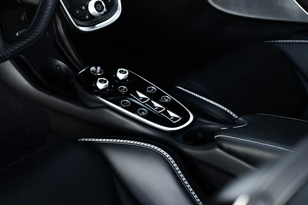 2021 McLaren GT - Image 18 of 21