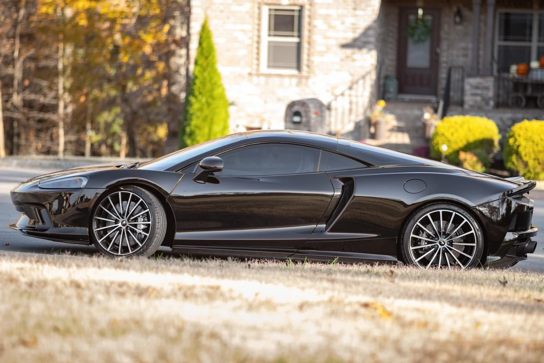 2021 McLaren GT - Image 9 of 31