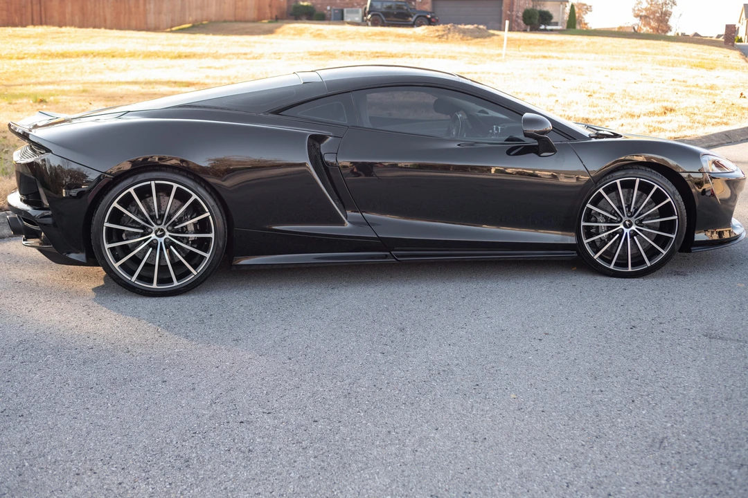 2021 McLaren GT - Image 11 of 31