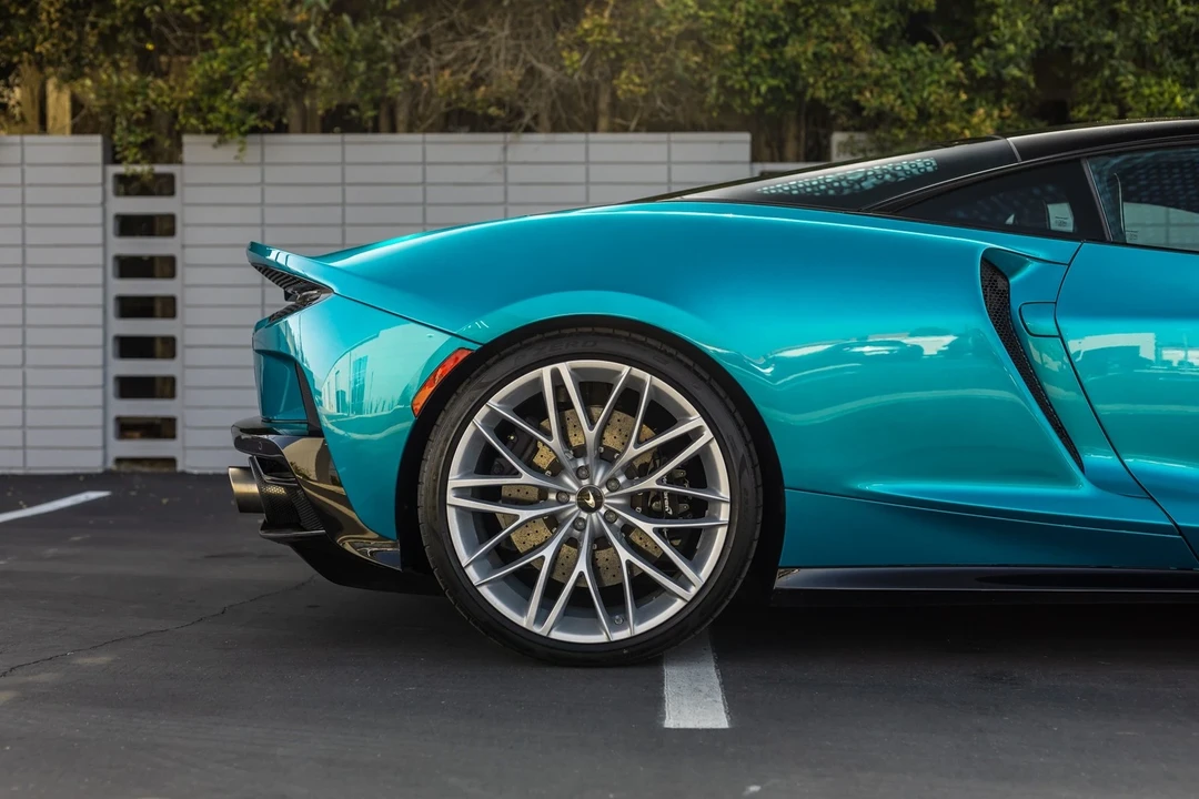 2021 McLaren GT - Image 9 of 12