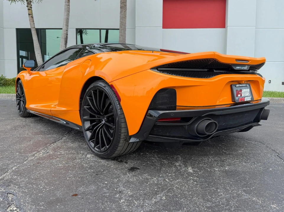 2021 McLaren GT - Image 17 of 31