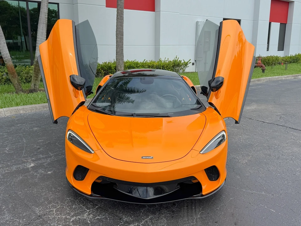 2021 McLaren GT - Image 12 of 31