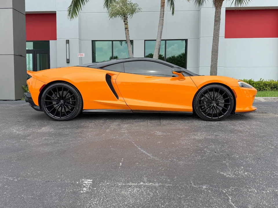 2021 McLaren GT - Image 2 of 31