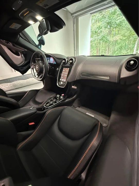 2021 McLaren GT - Image 7 of 10