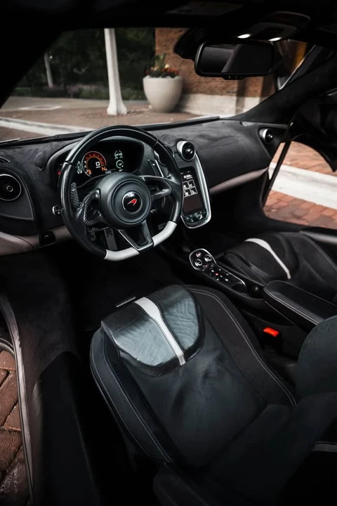 2021 McLaren 570S Spider - Image 4 of 4