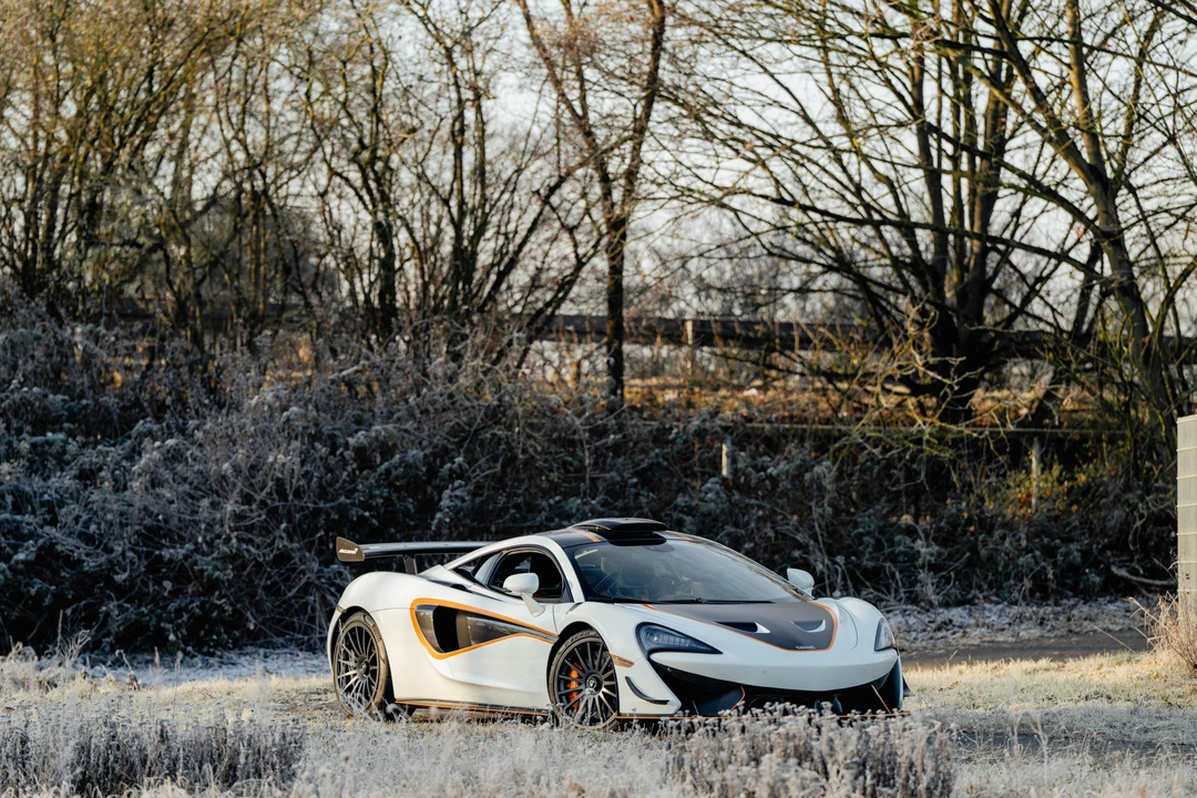 2021 McLaren 620R - Image 17 of 31