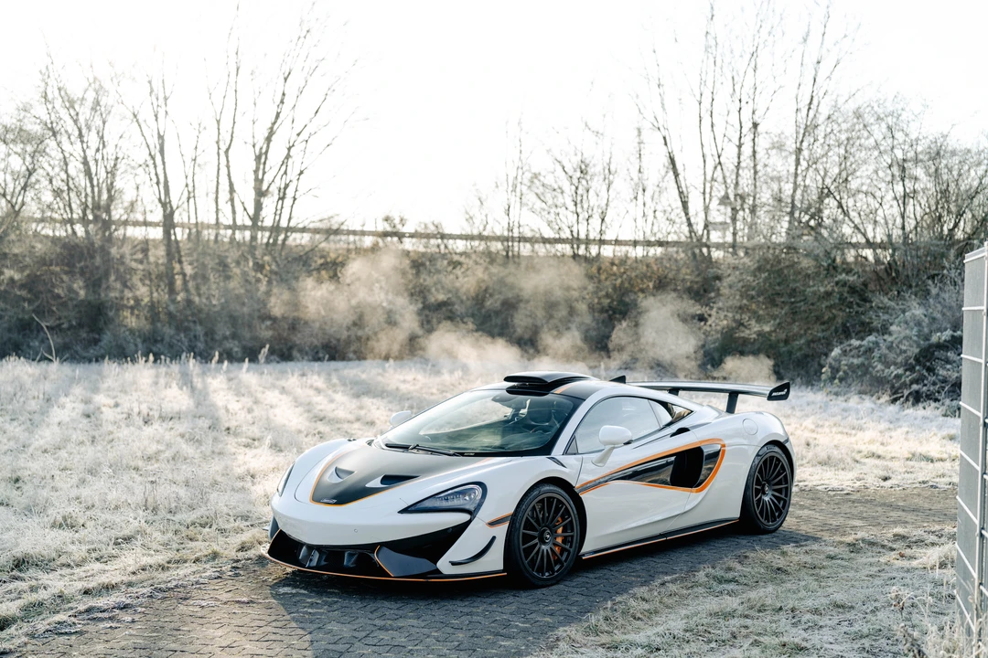 2021 McLaren 620R - Image 25 of 31