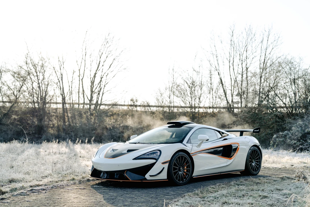 2021 McLaren 620R - Image 26 of 31