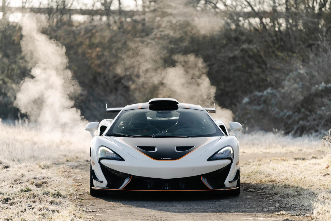 2021 McLaren 620R - Image 10 of 31