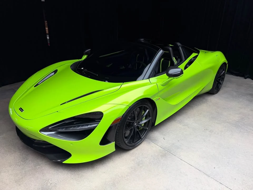 2021 McLaren 720S Spider - Image 2 of 18