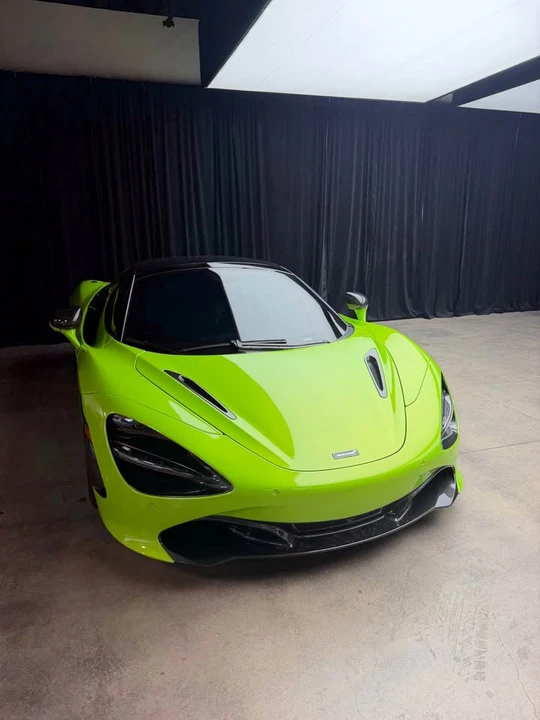 2021 McLaren 720S Spider - Image 2 of 9
